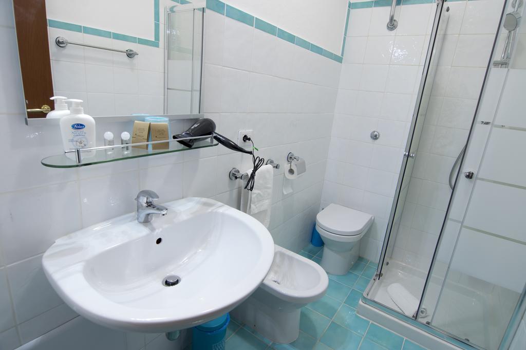 Liberty Guest House อาลเกโร ภายนอก รูปภาพ